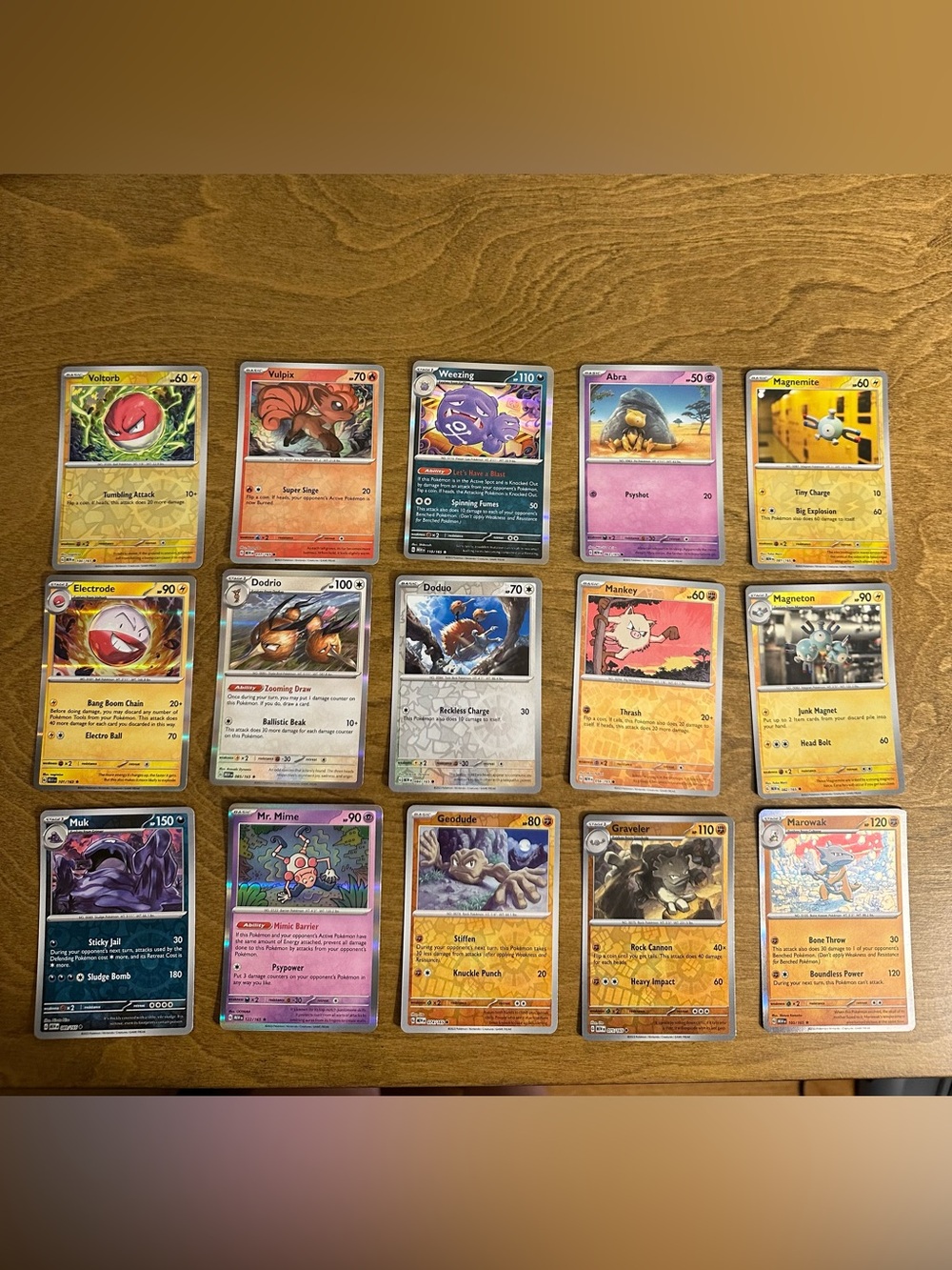 Lot of 15 Pokemon Scarlet and Violet 151